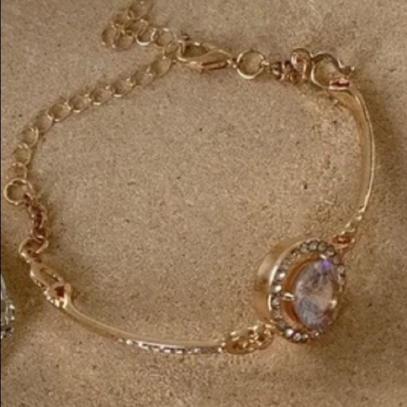 Gold Metal Geometric Rhinestone Gem Bracelet - Picture 2 of 3
